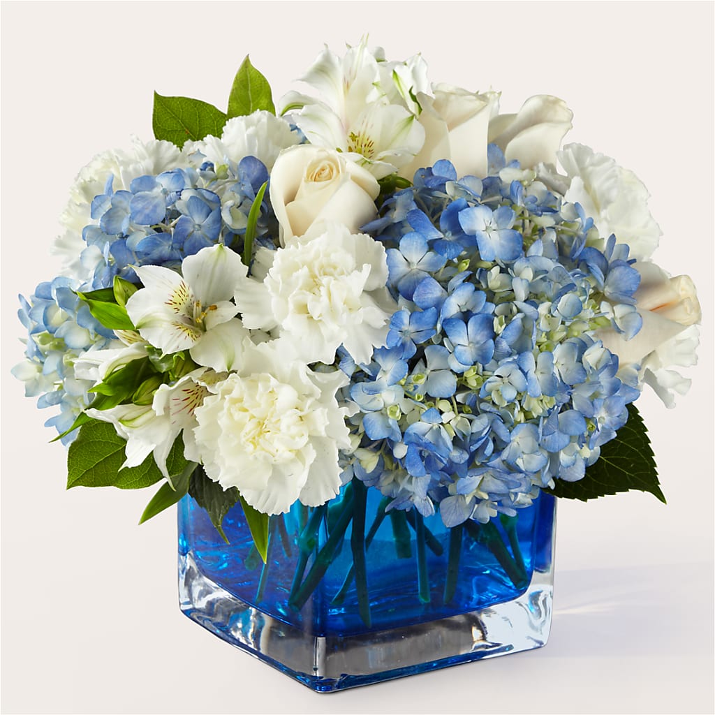 Soothing Waters Bouquet – Heartfield Florist, Huntsville TX