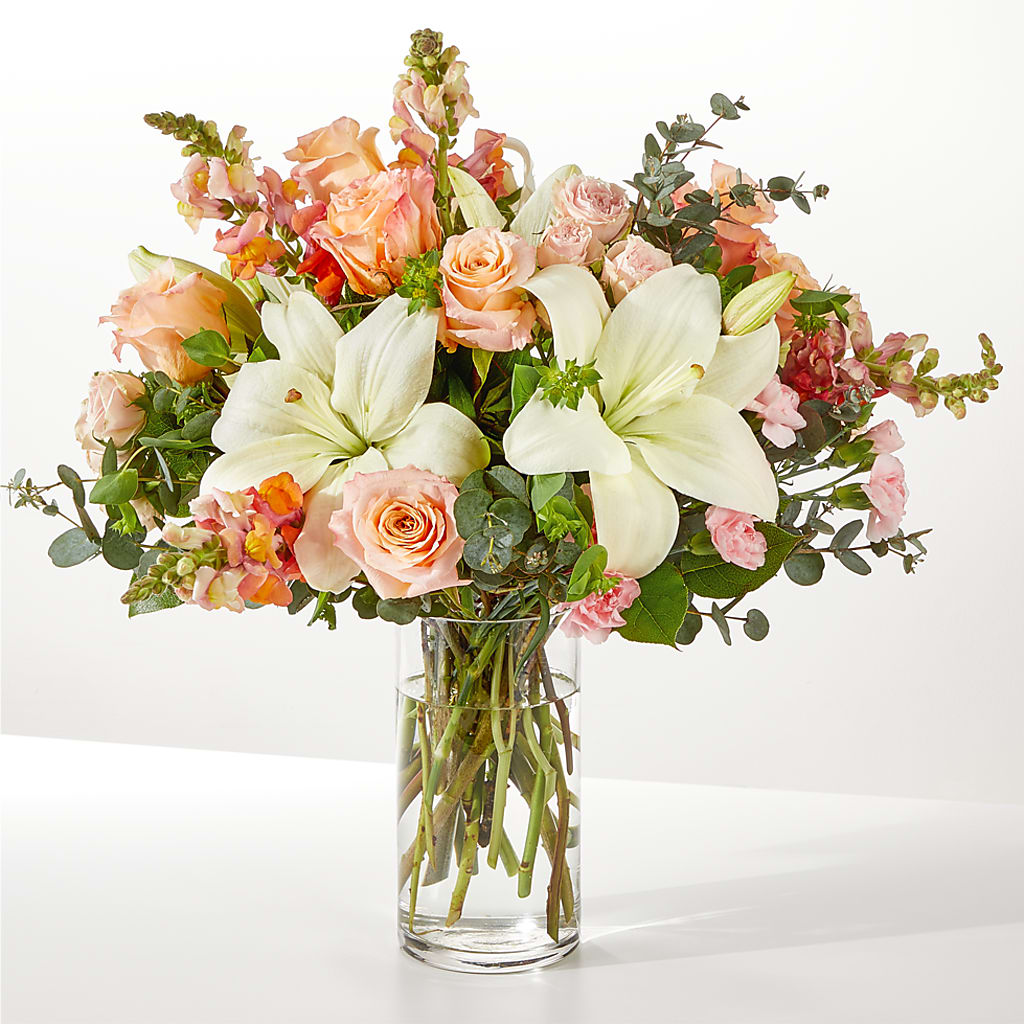 Grapefruit Splash Bouquet – Heartfield Florist, Huntsville TX
