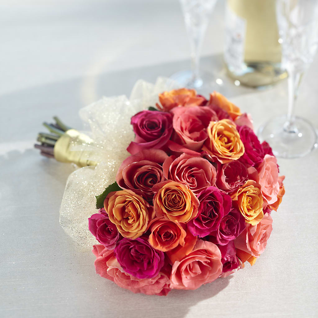 Sweet Roses Bouquet – Heartfield Florist, Huntsville TX