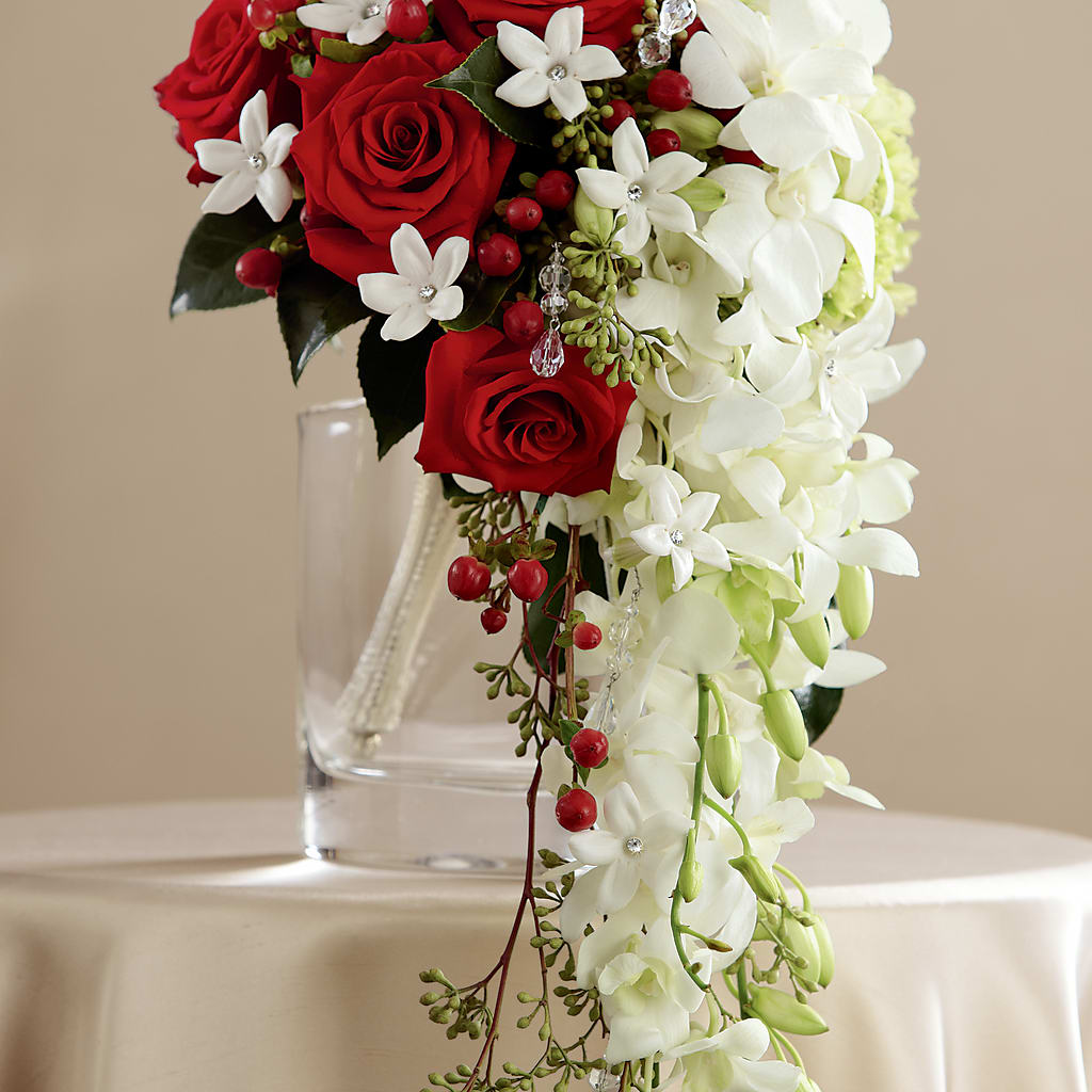 Here Comes the Bride Bouquet – Heartfield Florist, Huntsville TX