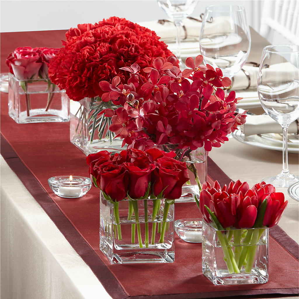 Modern Grace Centerpiece – Heartfield Florist, Huntsville TX