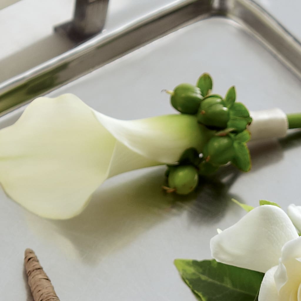 White Calla Boutonniere – Heartfield Florist, Huntsville TX
