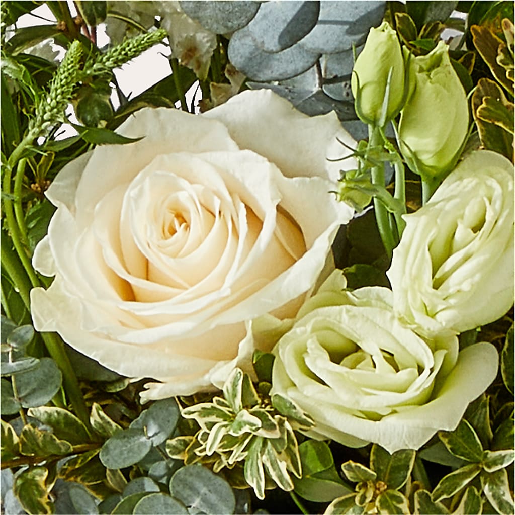 Cashmere Bouquet –  Heartfield Florist, Huntsville TX