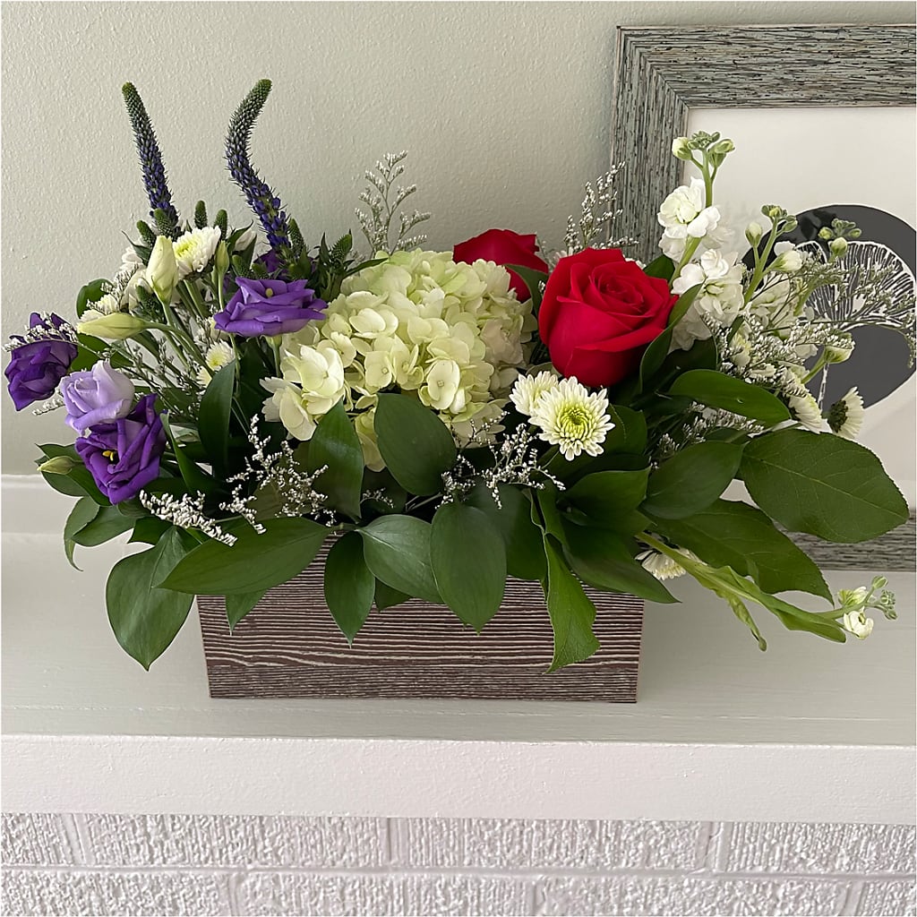 Sweet Magnolia Bouquet –  Heartfield Florist, Huntsville TX
