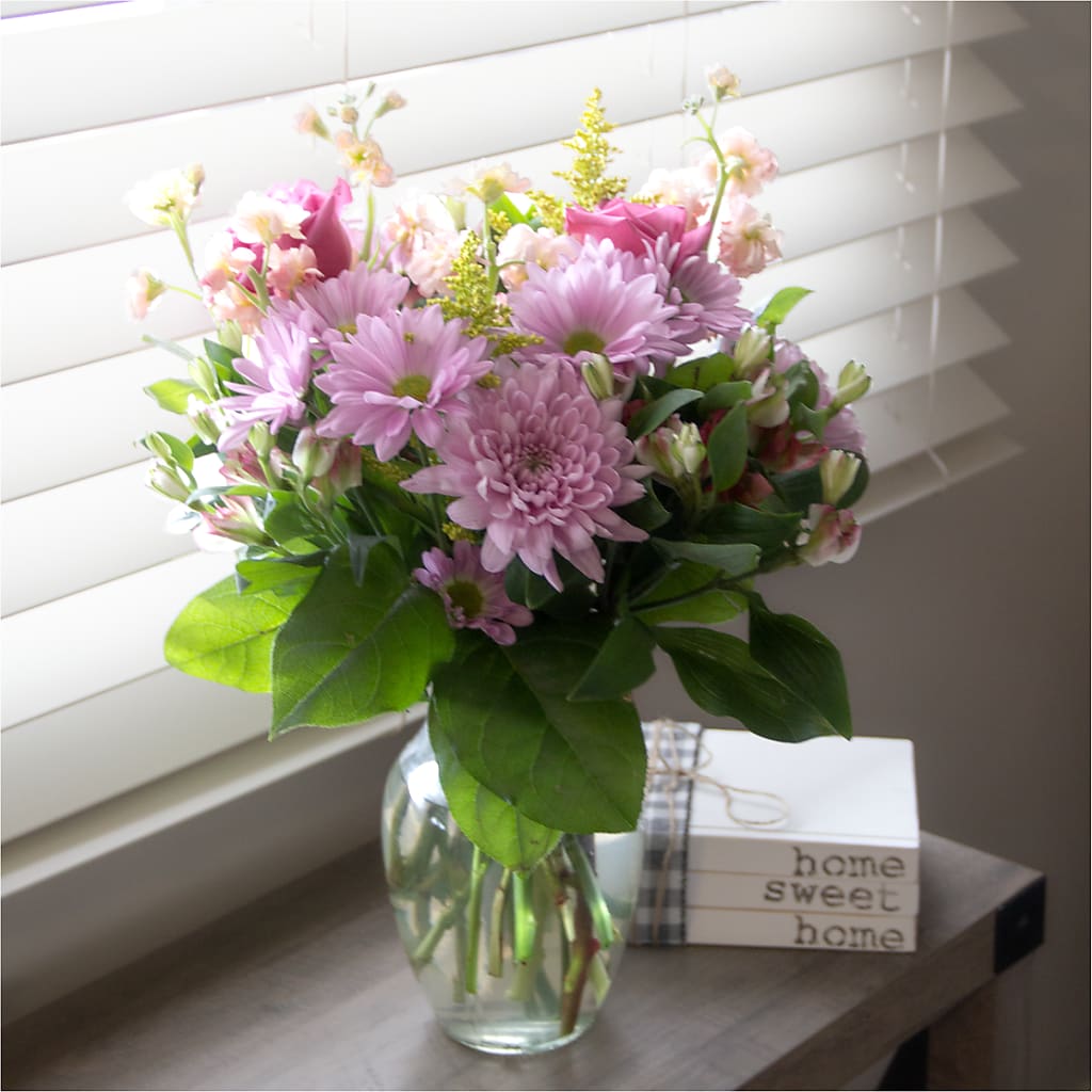 Pastel Tradition - A Florist Original –  Heartfield Florist, Huntsville TX