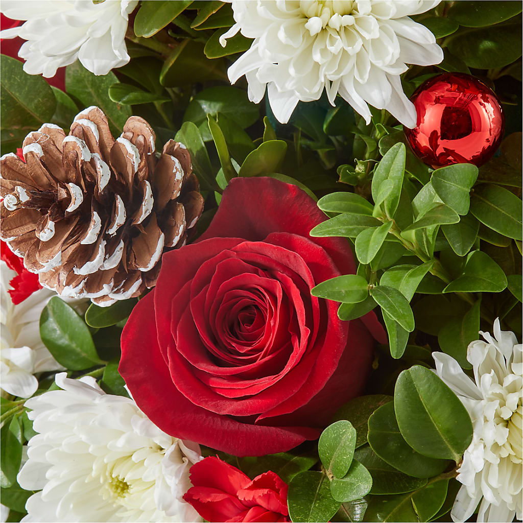 Let It Snow Tree –  Heartfield Florist, Huntsville TX
