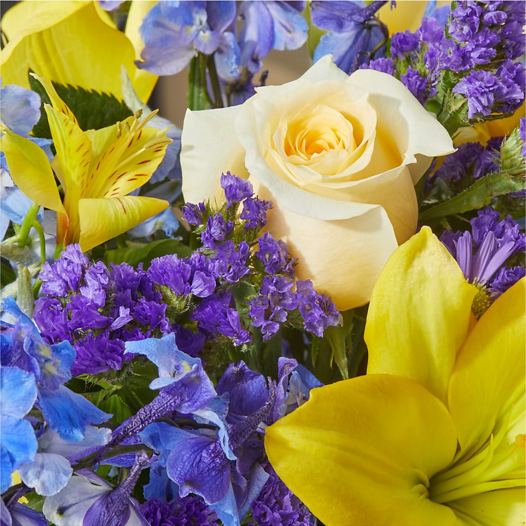 Limoncello Bouquet –  Heartfield Florist, Huntsville TX
