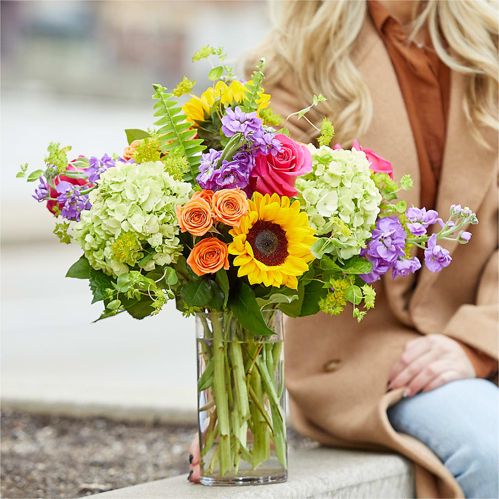 Vibrant Greetings Bouquet –  Heartfield Florist, Huntsville TX