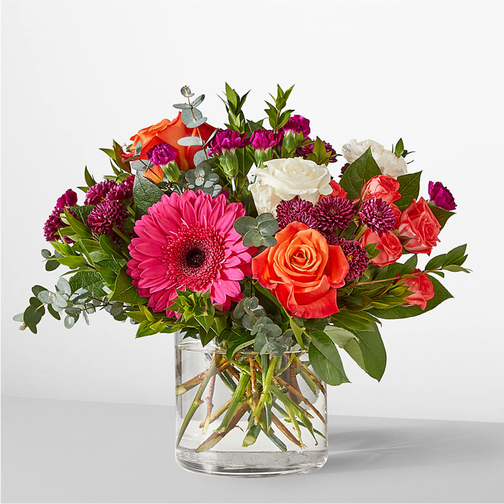 Smell the Roses Bouquet –  Heartfield Florist, Huntsville TX